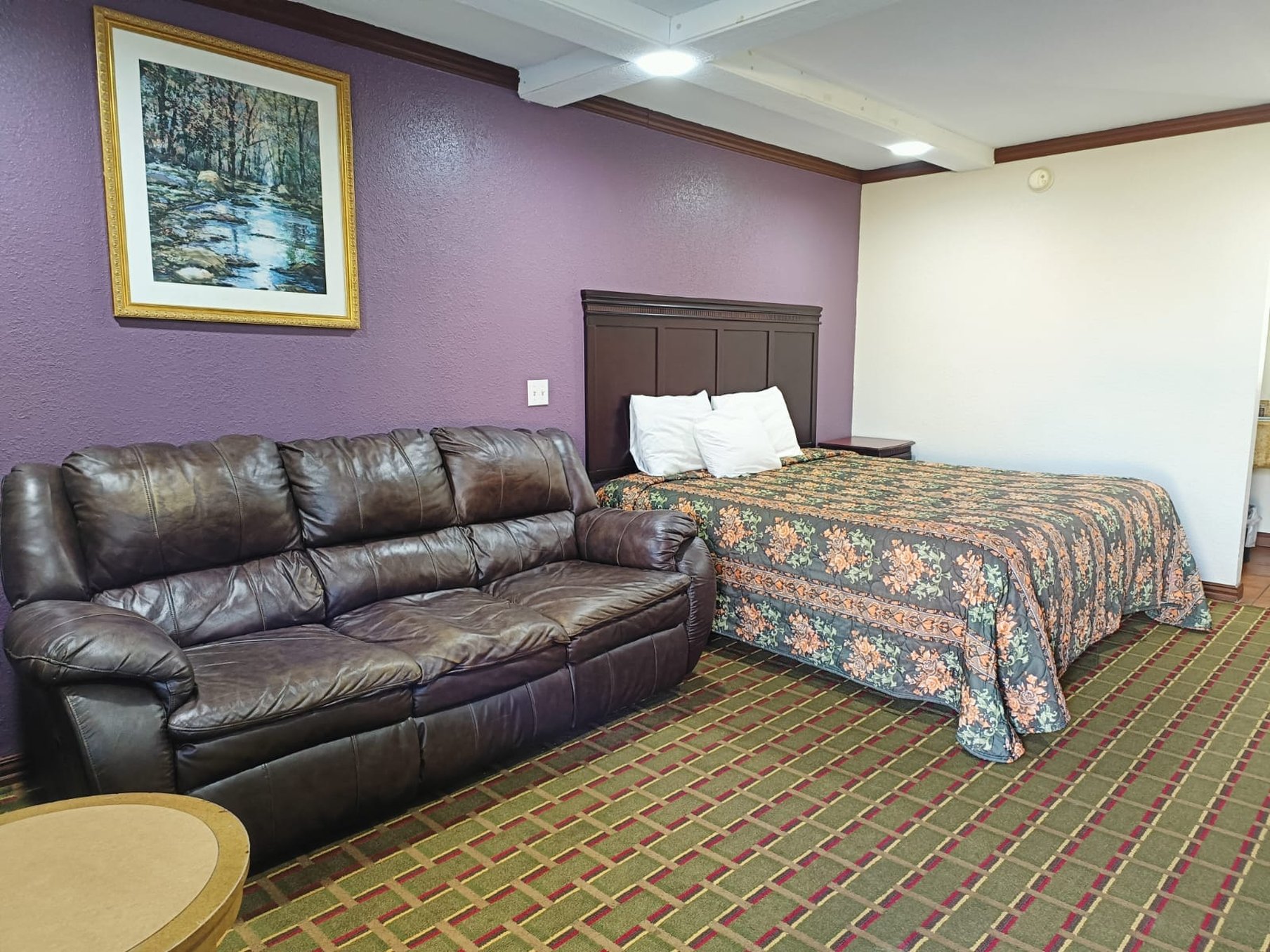 American Inn & Suites By Capital O Victoria US-59 12/26