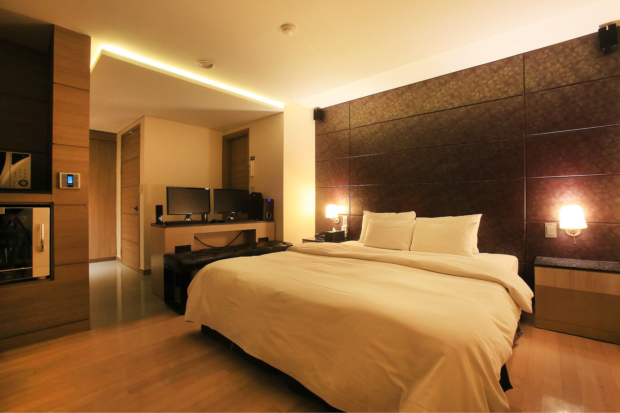 PREMIER, DOUBLE BED