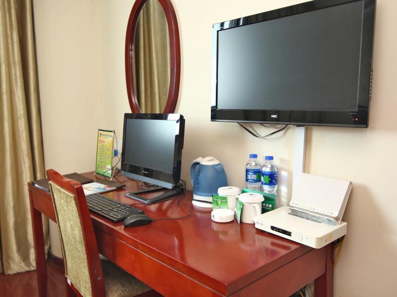 GreenTree Inn Shanghai Jiading Anting Motor City Express Hotel 31/35