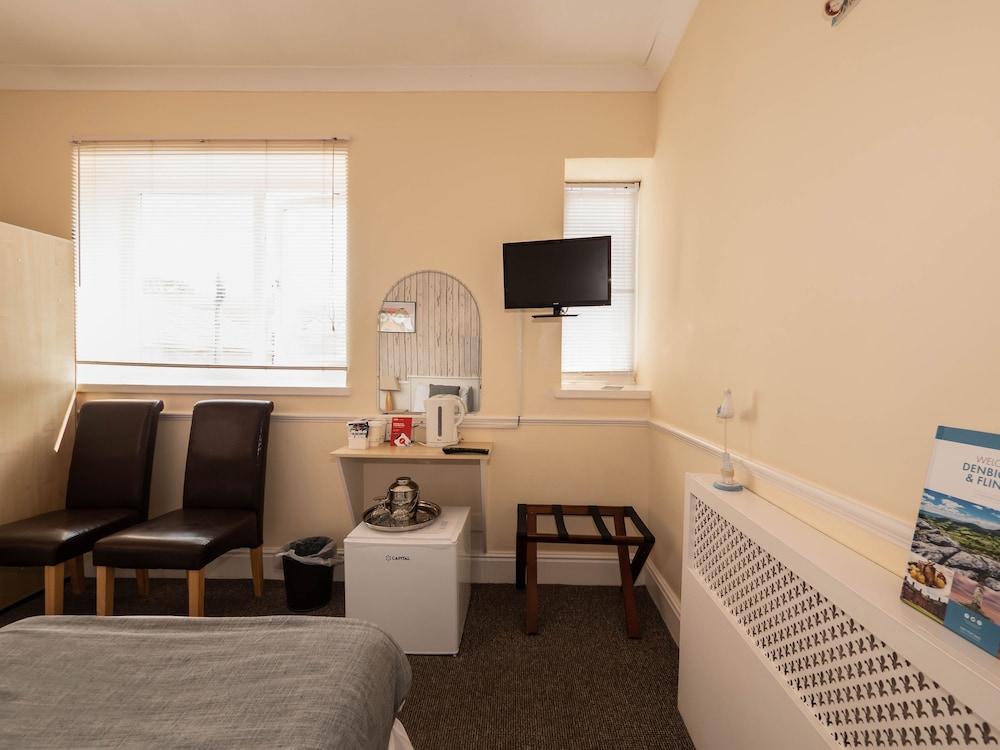 Oyo Pier Hotel Rhyl 32/40