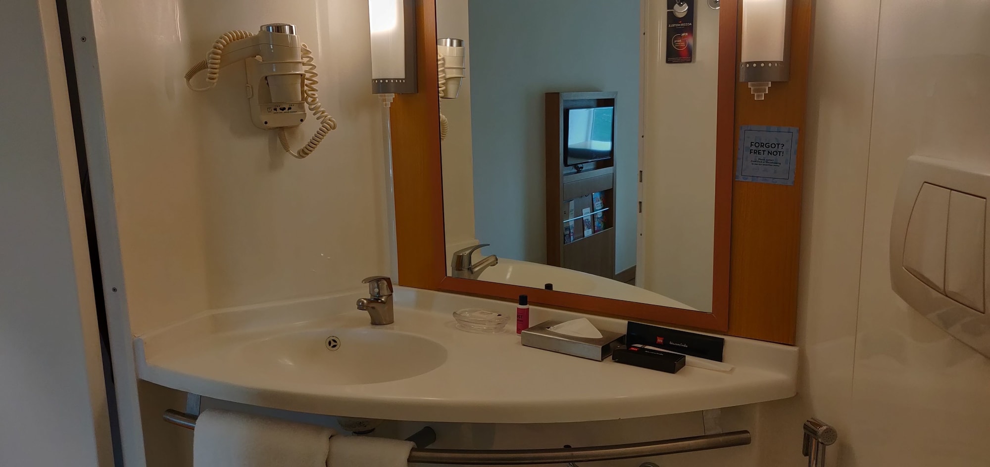 غرفة قياسية بسرير كوين، Ibis Bangalore City Center 9/10