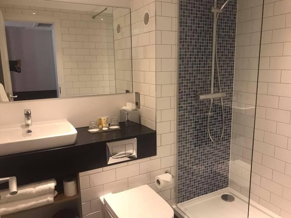 Holiday Inn South Normanton M1 Jct 28 20/83