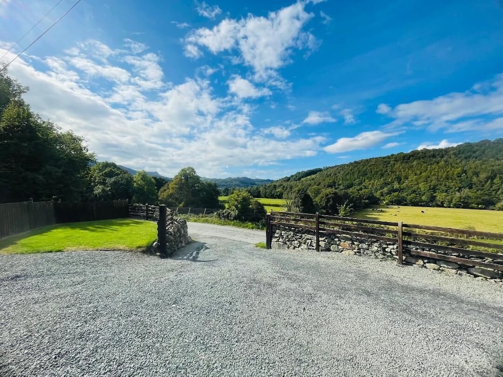Dolgun Uchaf Guesthouse 41/47