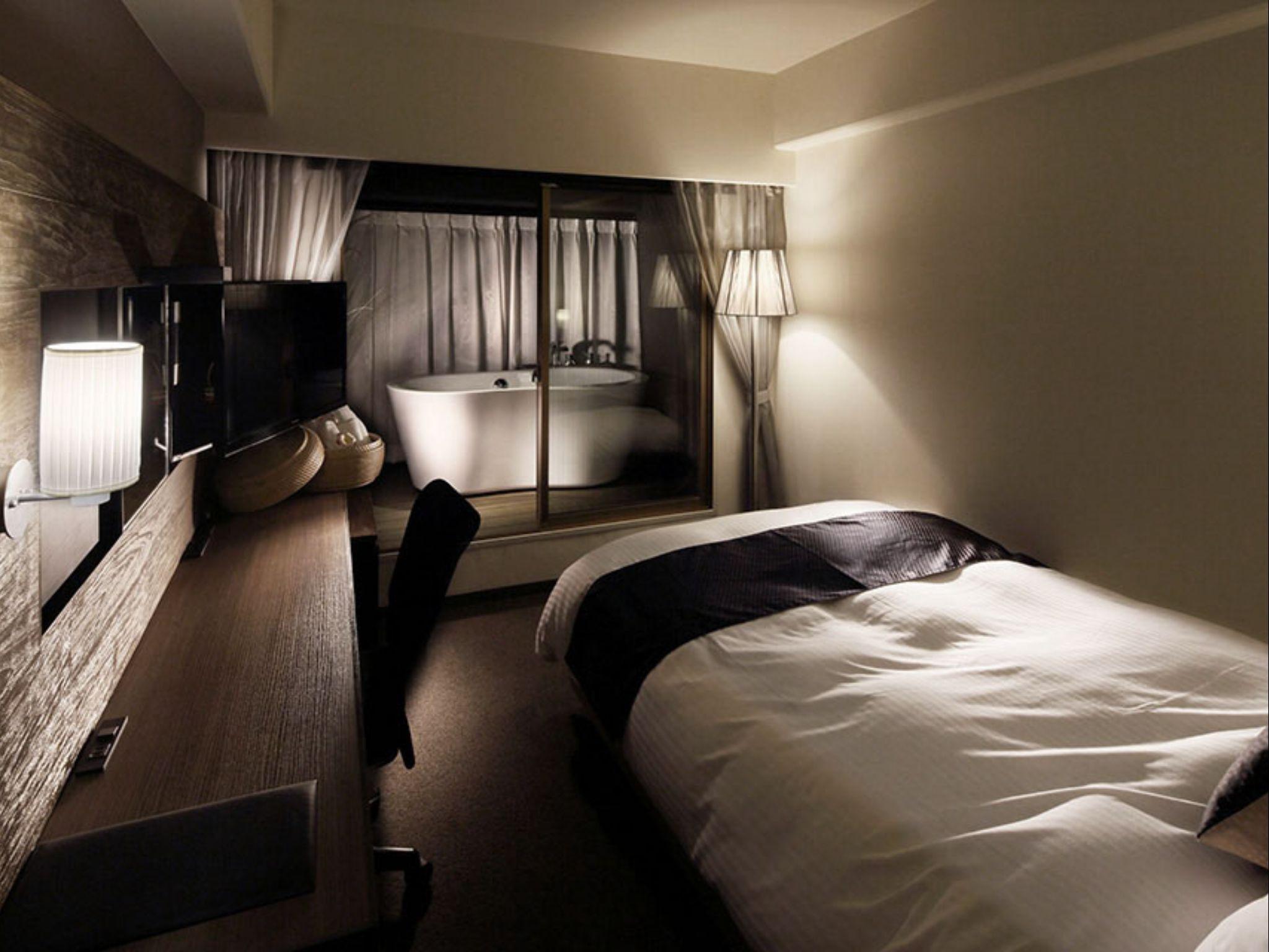 Semi Room, Semi Double Bed