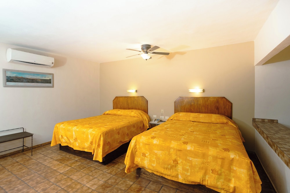Executive, Suite, 2 Double Beds, Hotel Suites Kino 8/10