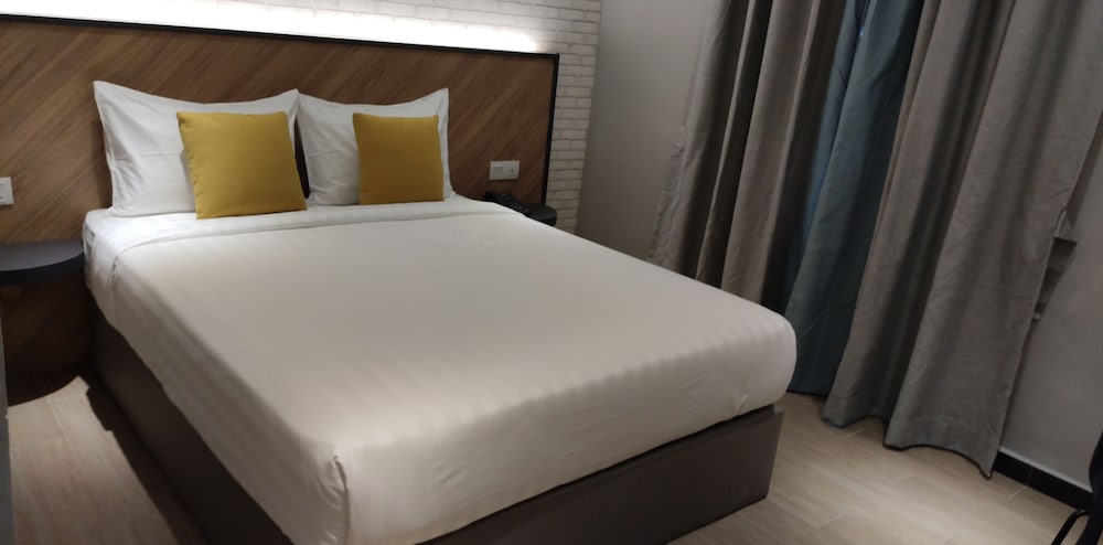 Hotel 99 Seri Kembangan Serdang 22/41