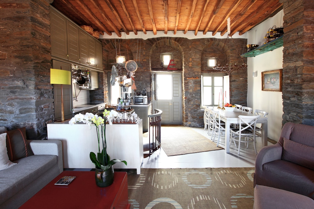 Tinos E Houses 25/50
