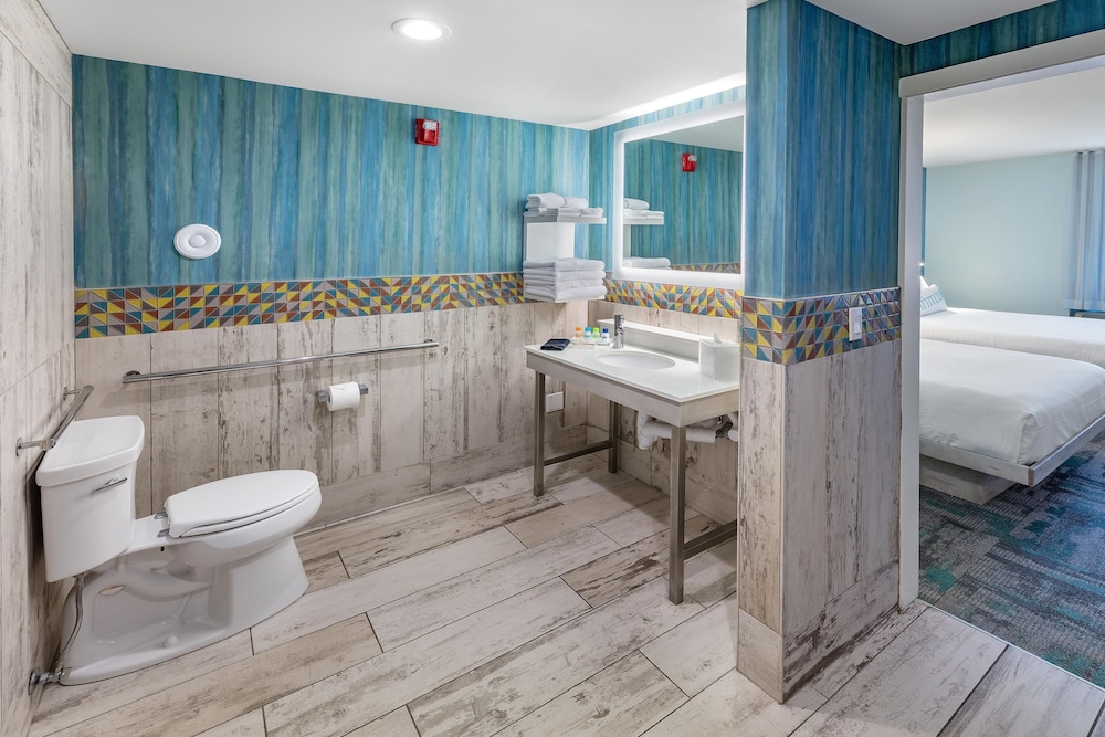 Margaritaville Island Inn 60/60