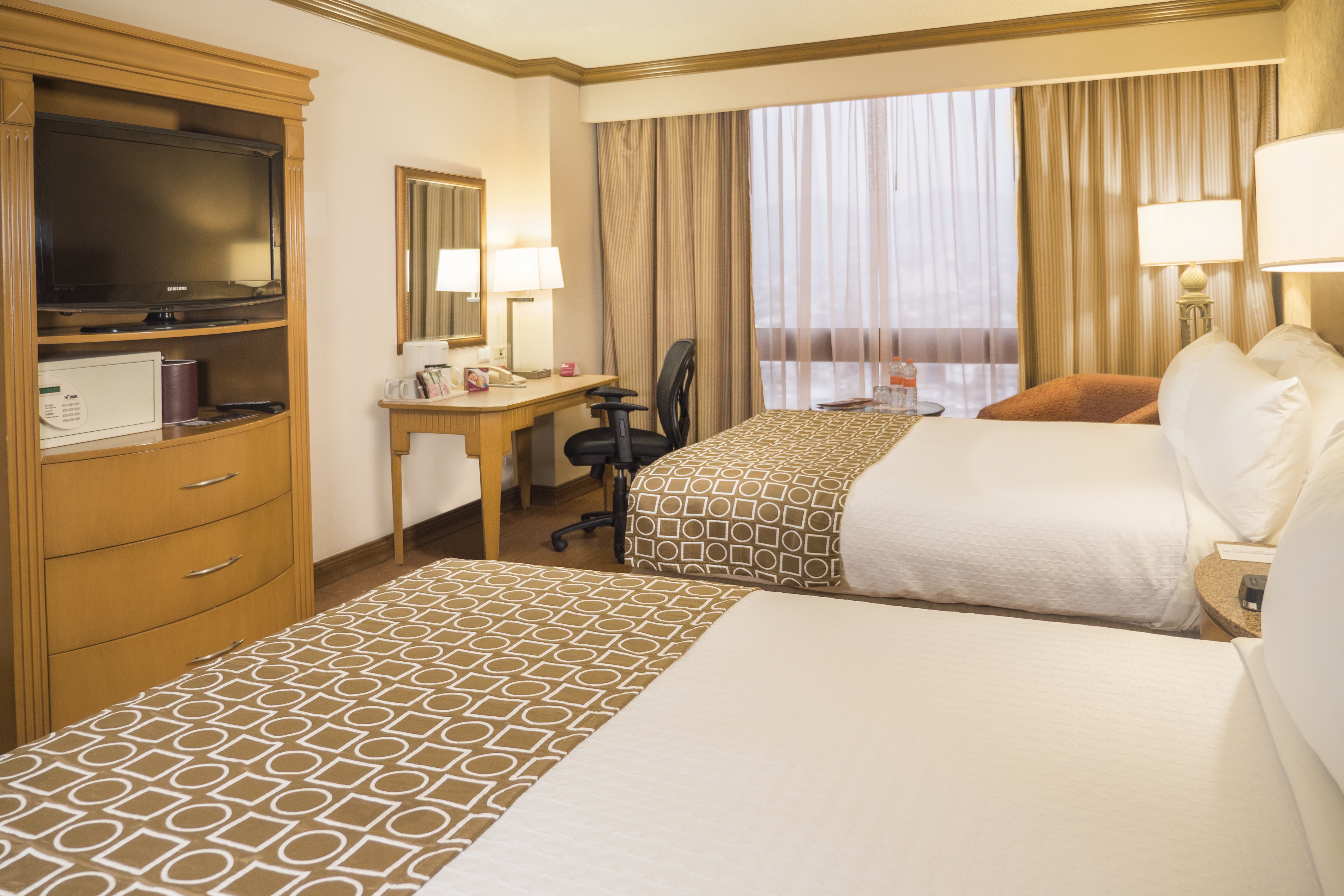 Crowne Plaza Monterrey 34/74