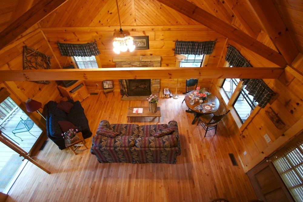 Gatlinburg Adventure Cabins 25/48