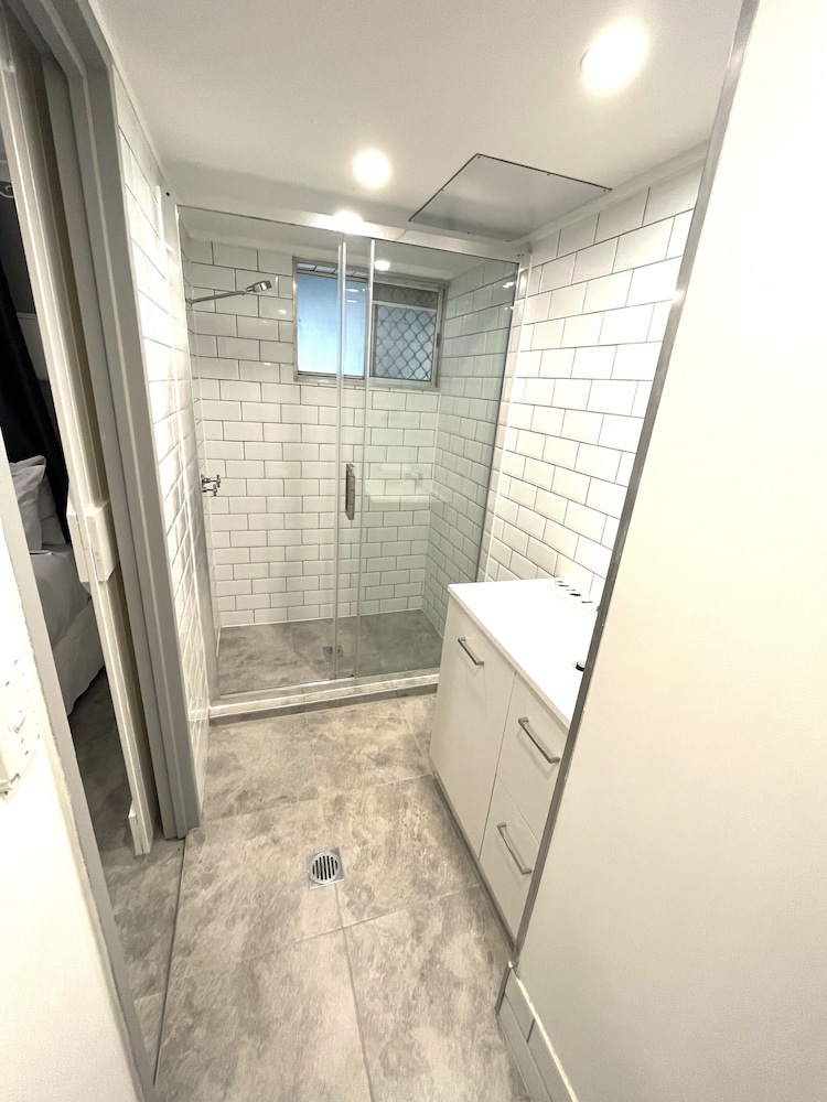 Broadwater Keys 43/72