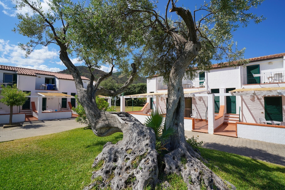 Cefalu Resort Sporting Club 64/69