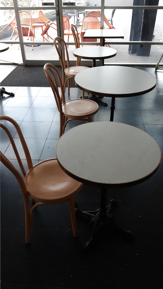 Ibis Budget Sydney East 64/68