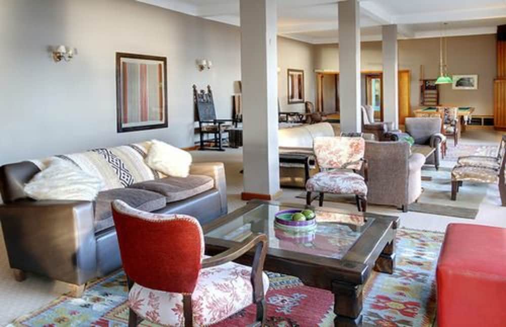 Tres Reyes Hotel 26/50