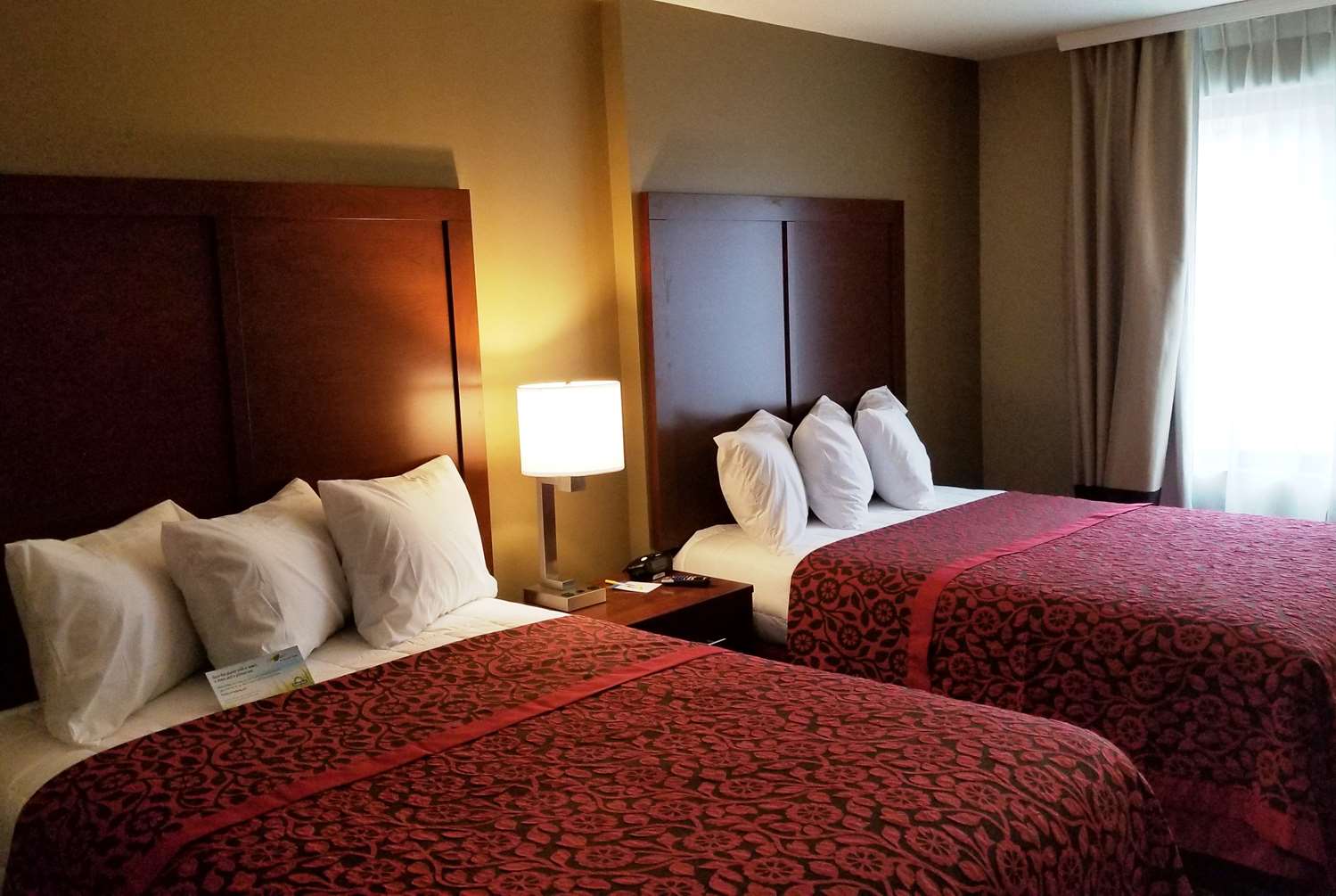 Days Inn by Wyndham Brooklyn Marine Park 1/5