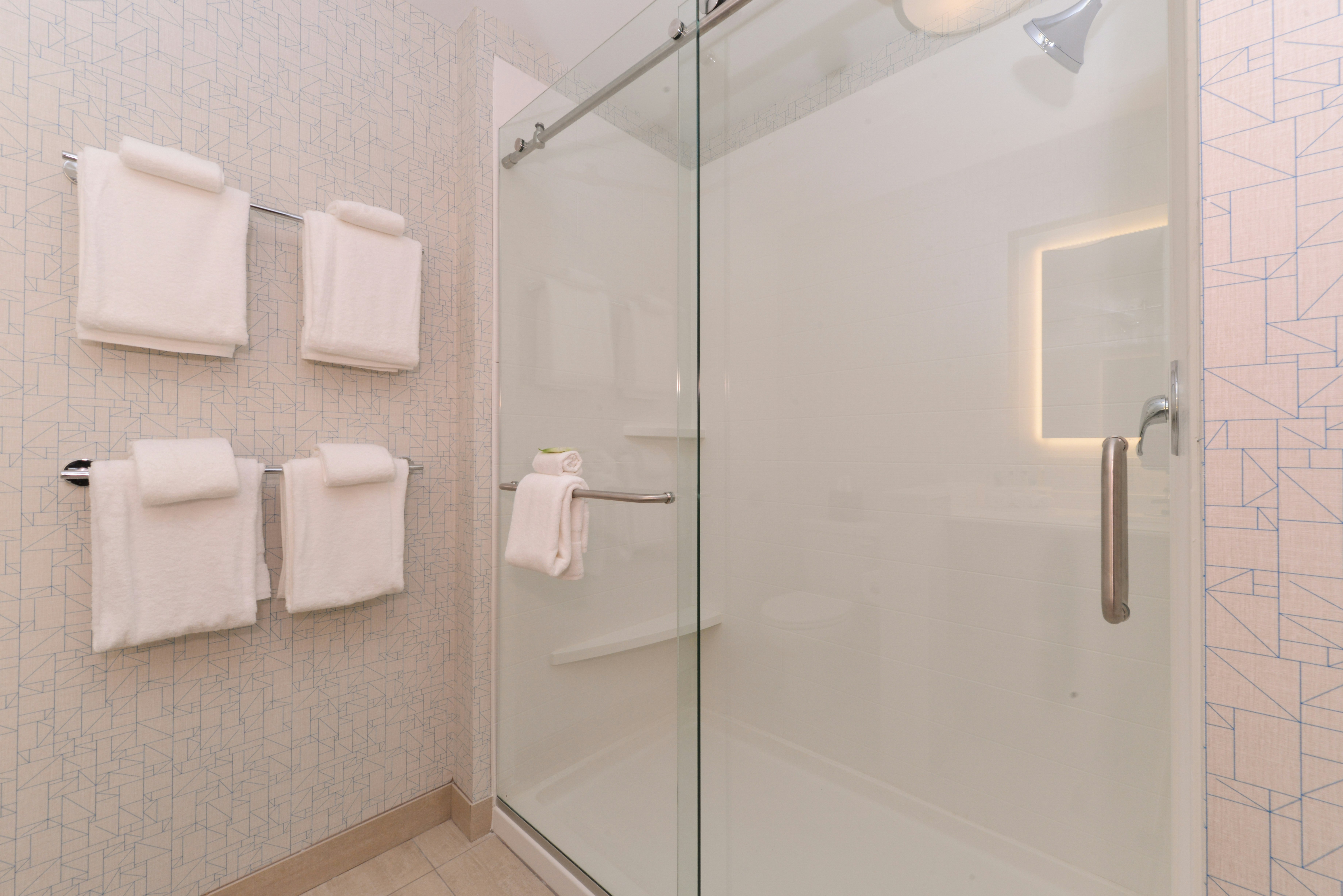 Holiday Inn Express & Suites Ruskin - Sun City 59/59