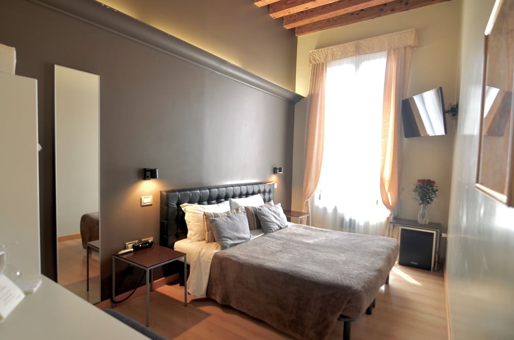 Hotel Tiepolo 24/64