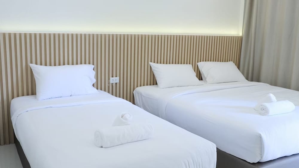 Sangthian Beach Resort 12/60