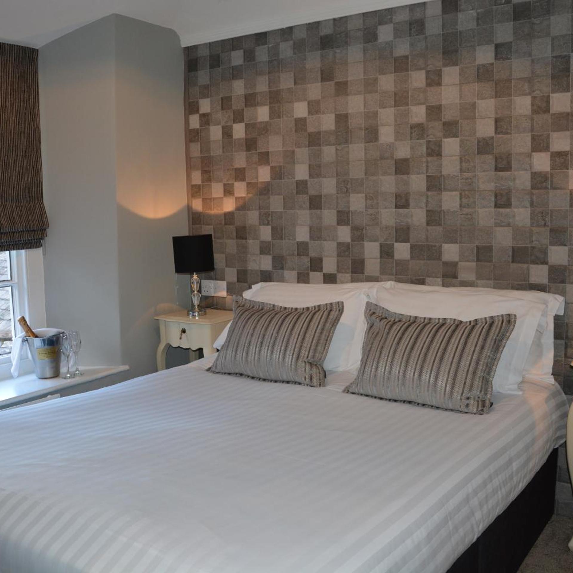Snug, Double Bed