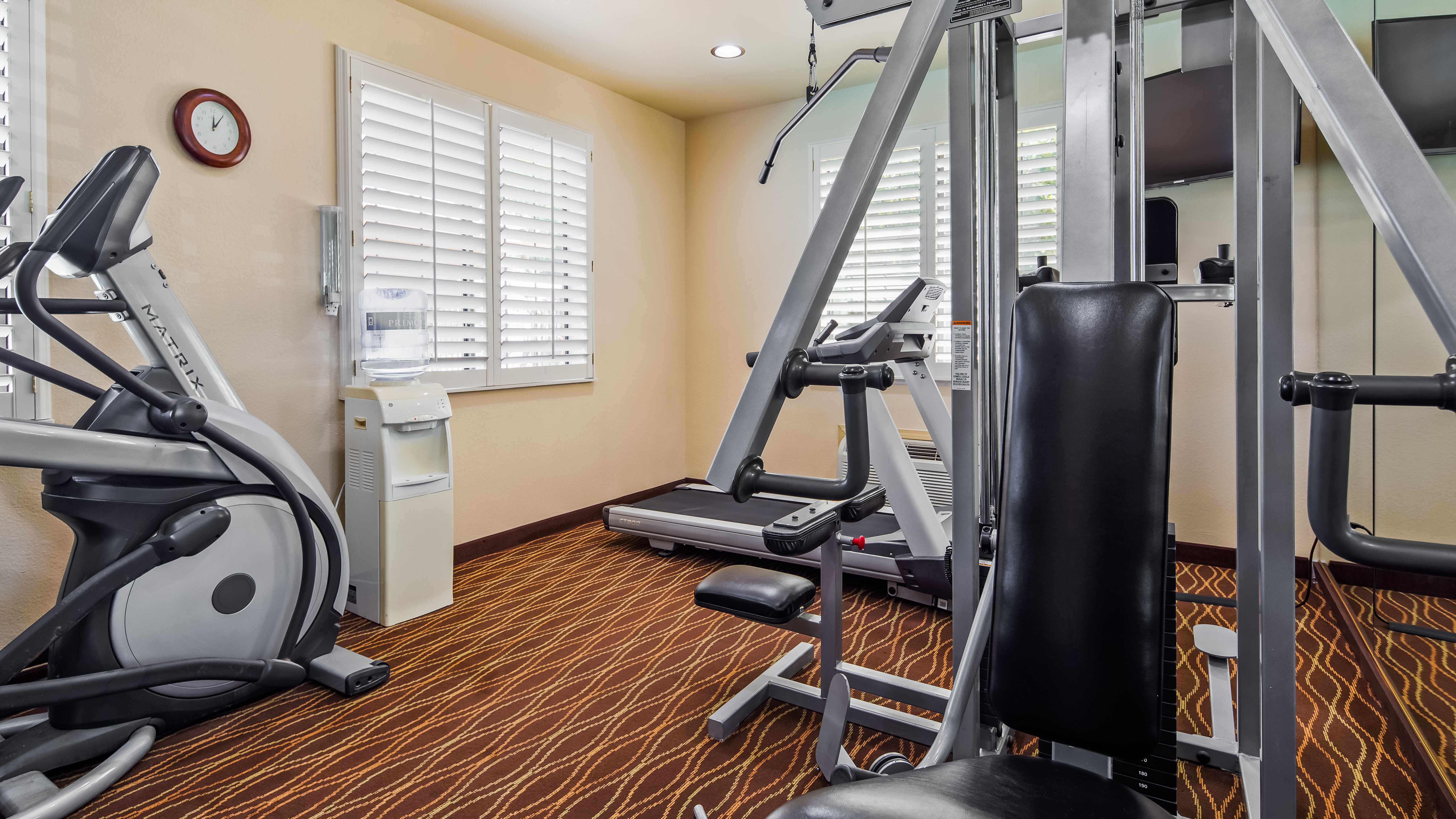 Best Western Plus Crown Colony Inn and Suites 26/59