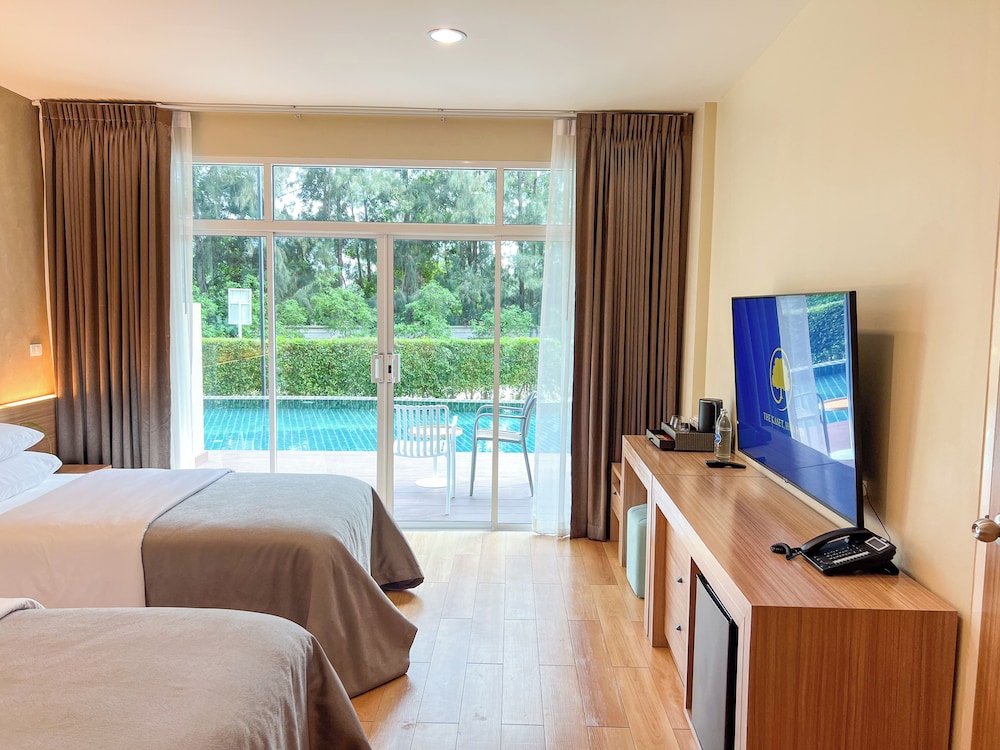 King Bed, Pool Access, The Kaset Hua Hin 7/10