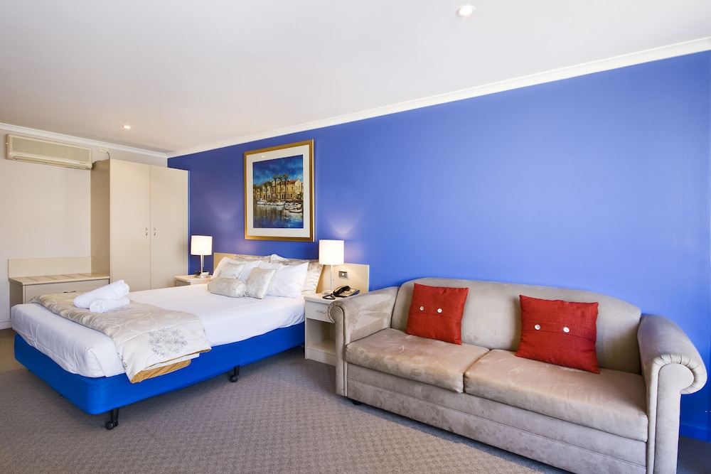 Hotel Sandridge Motel And Lornebeach Apartments 15/58