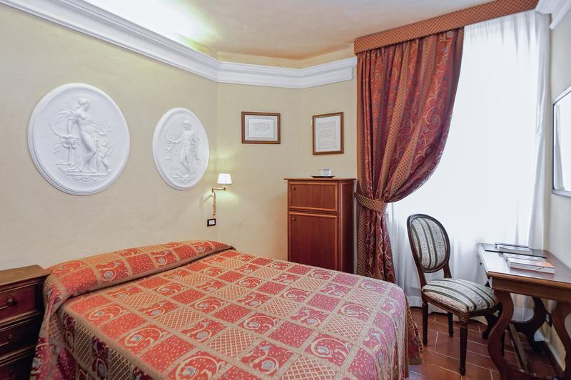 ROOM, SINGLE, DOUBLE BED