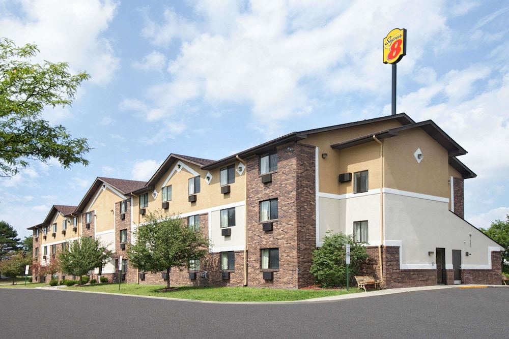 Super 8 By Wyndham Canton/Livonia Area 1/20
