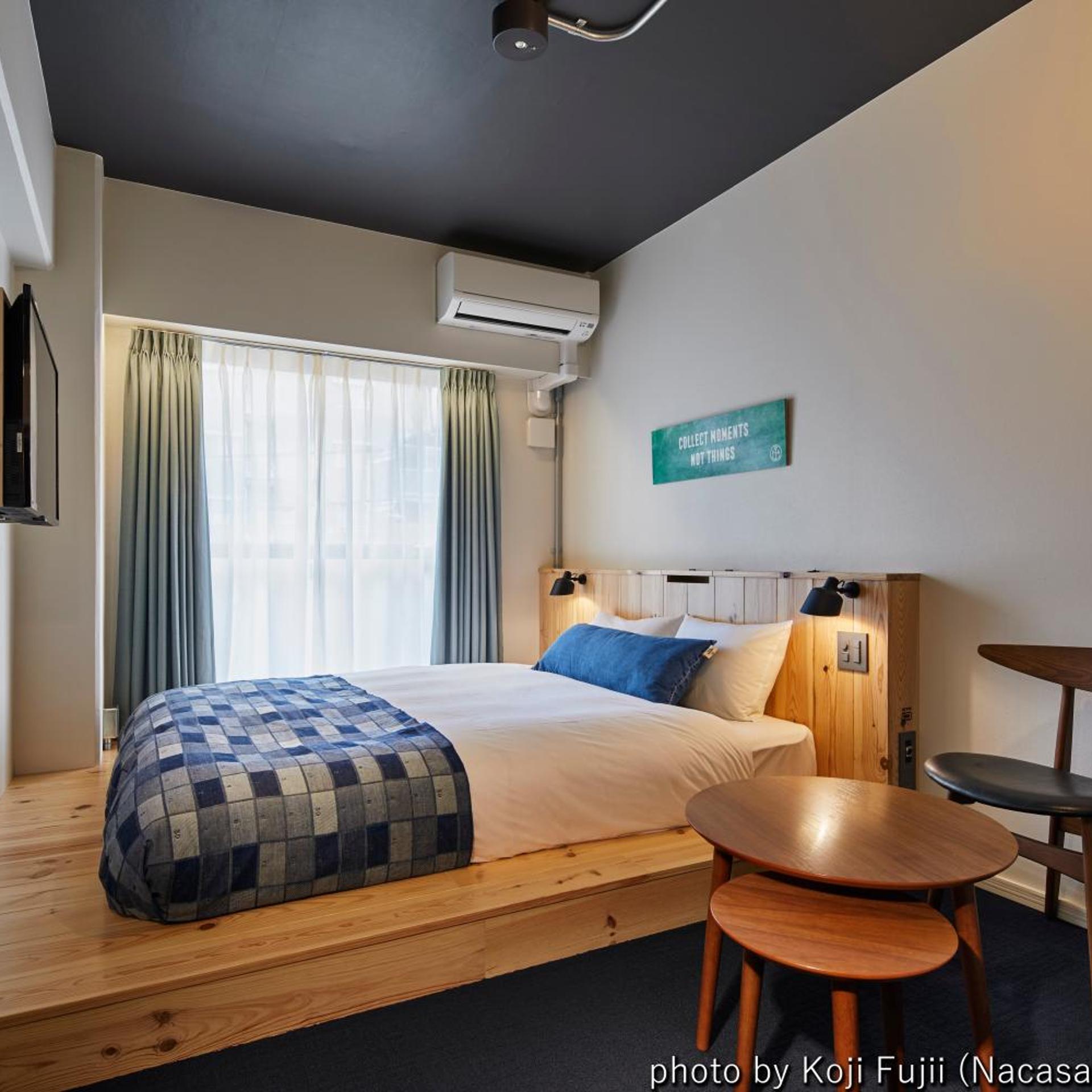 Room, Queen Bed, Balcony