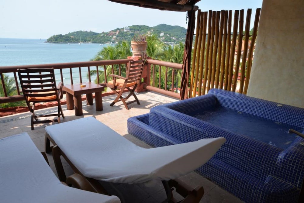 Aura del Mar Hotel 47/67