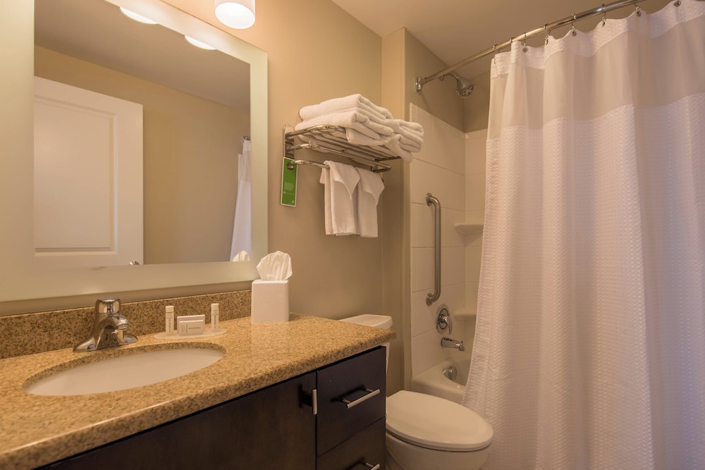 1 Bedroom, Suite, 2 Queen Beds, TownePlace Suites by Marriott Provo Orem 2/2