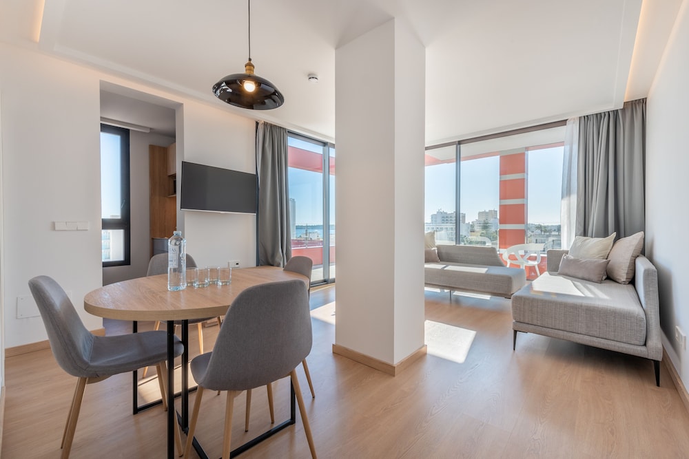 Kyrat Amarac Suites 24/41