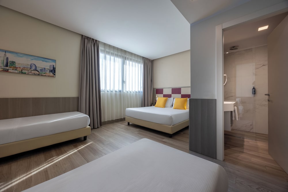 iH Hotels Milano St John 9/27