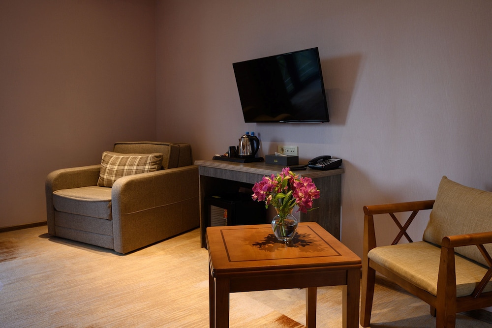 Aurora Resort by One Hotels 37/50