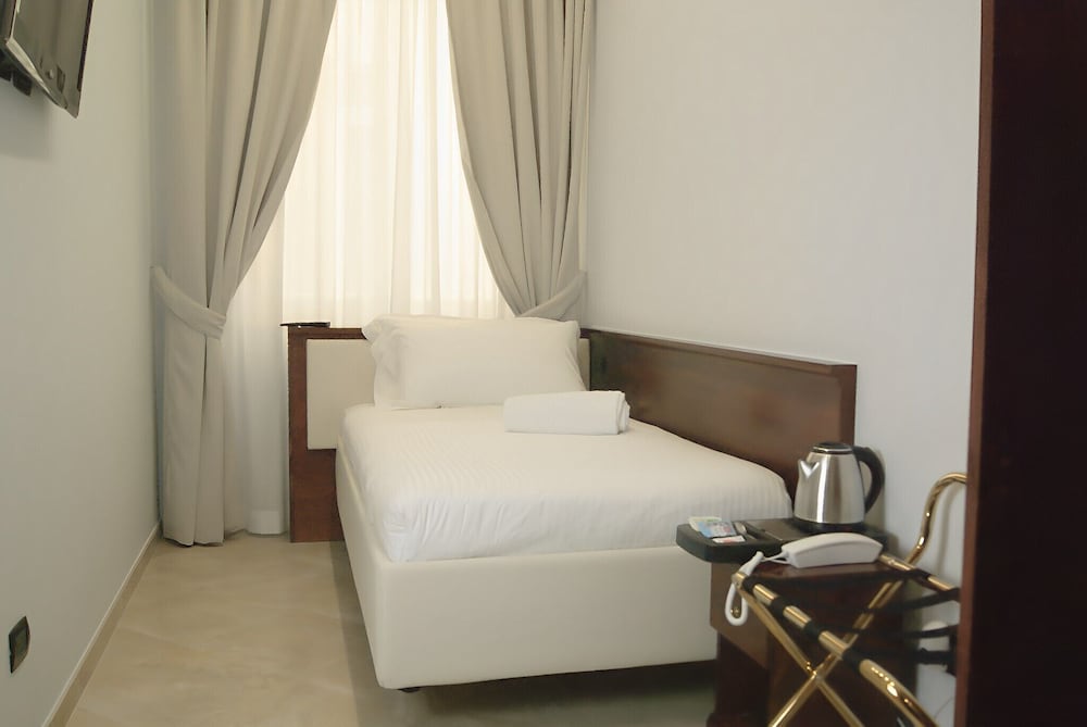 Hotel Esposizione Roma 14/23