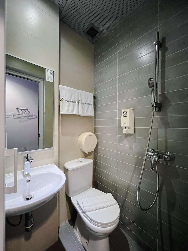 Fragrance Hotel - Lavender 54/57