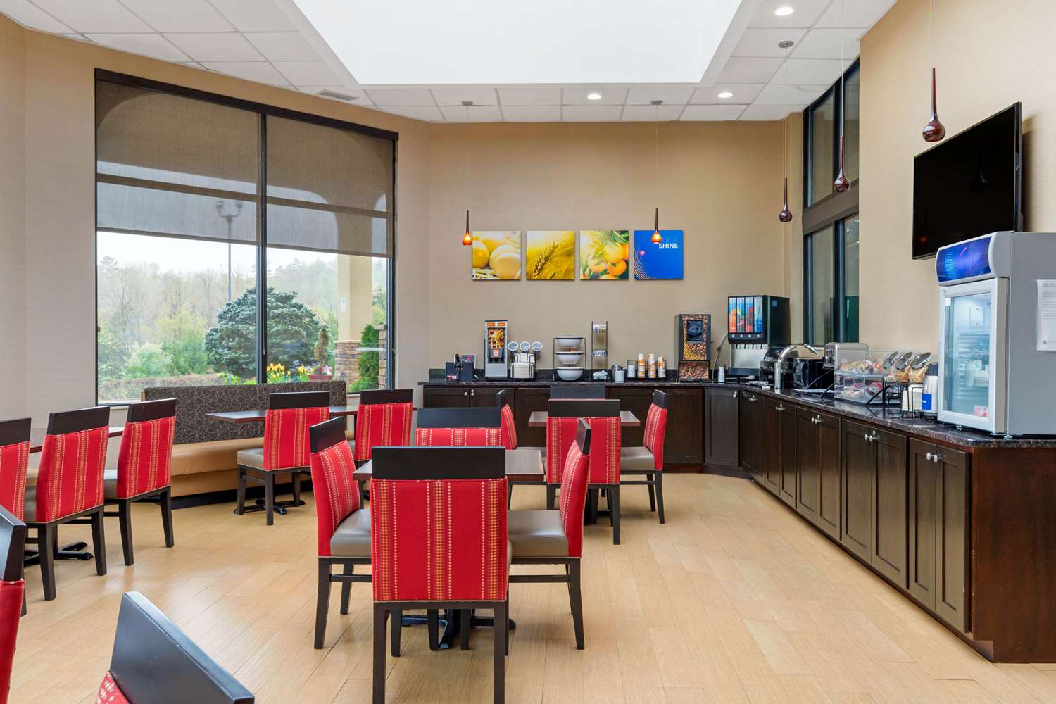 restaurant cafeteria