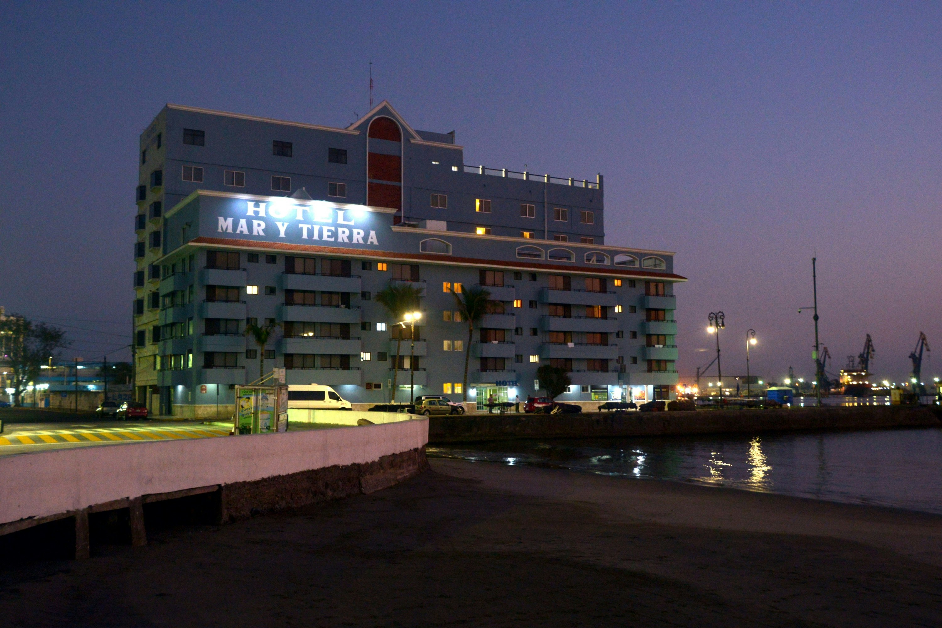Mar y Tierra Hotel 2/48