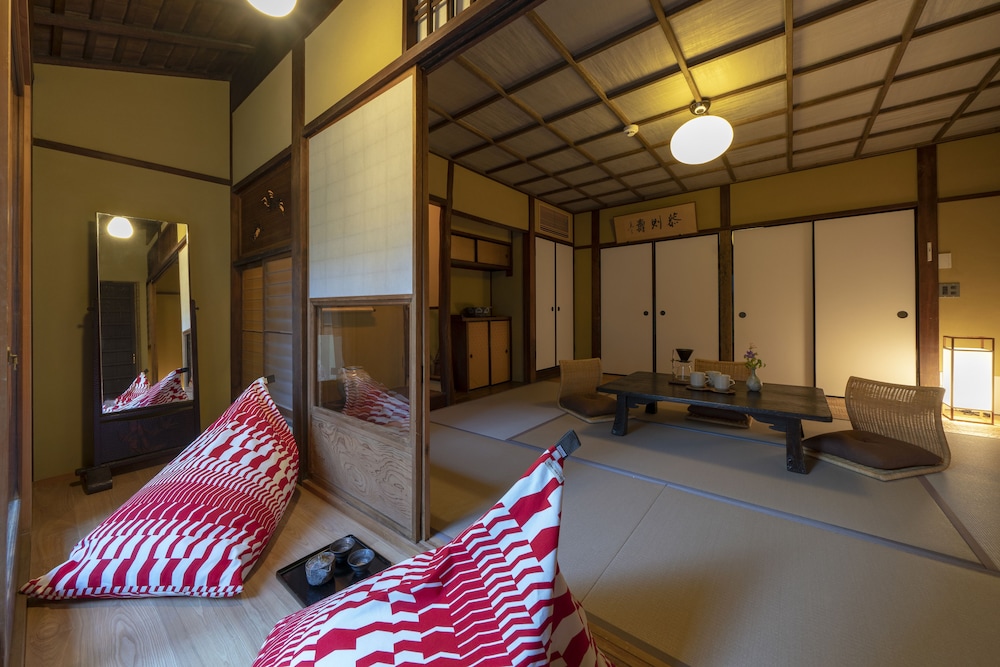 The Machiya Kamiumeya 36/50