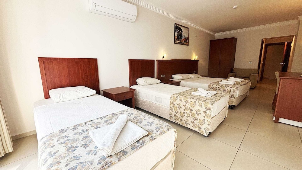 Forum Residence Hotel 11/50