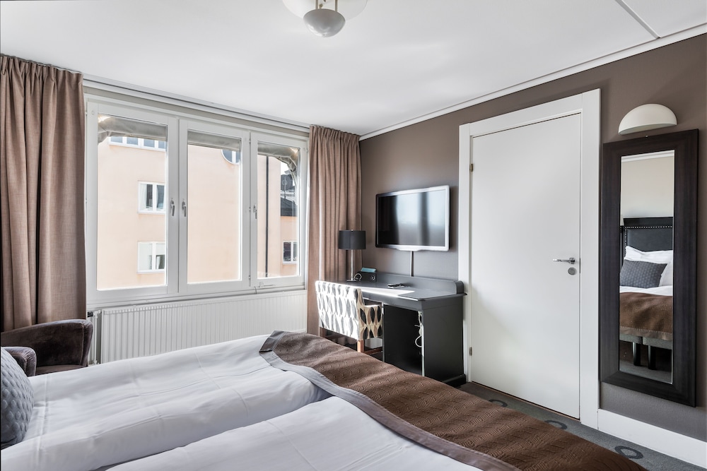 Home Hotel Tapto 44/58
