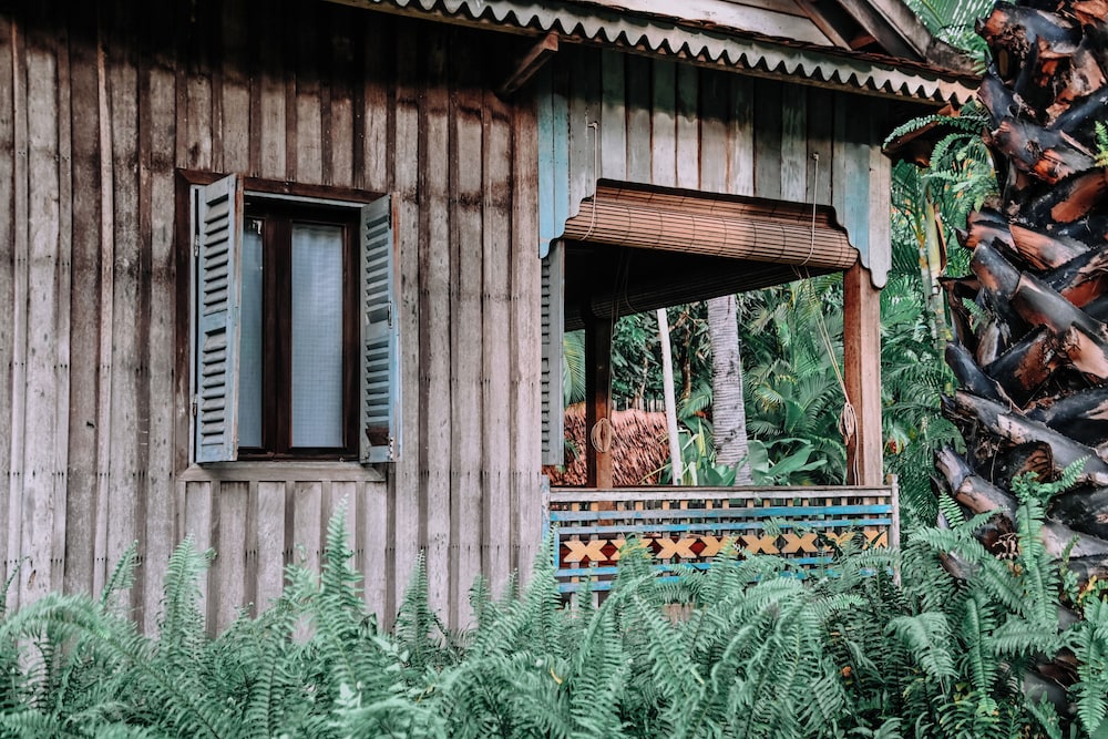 Sala Lodges 3/50