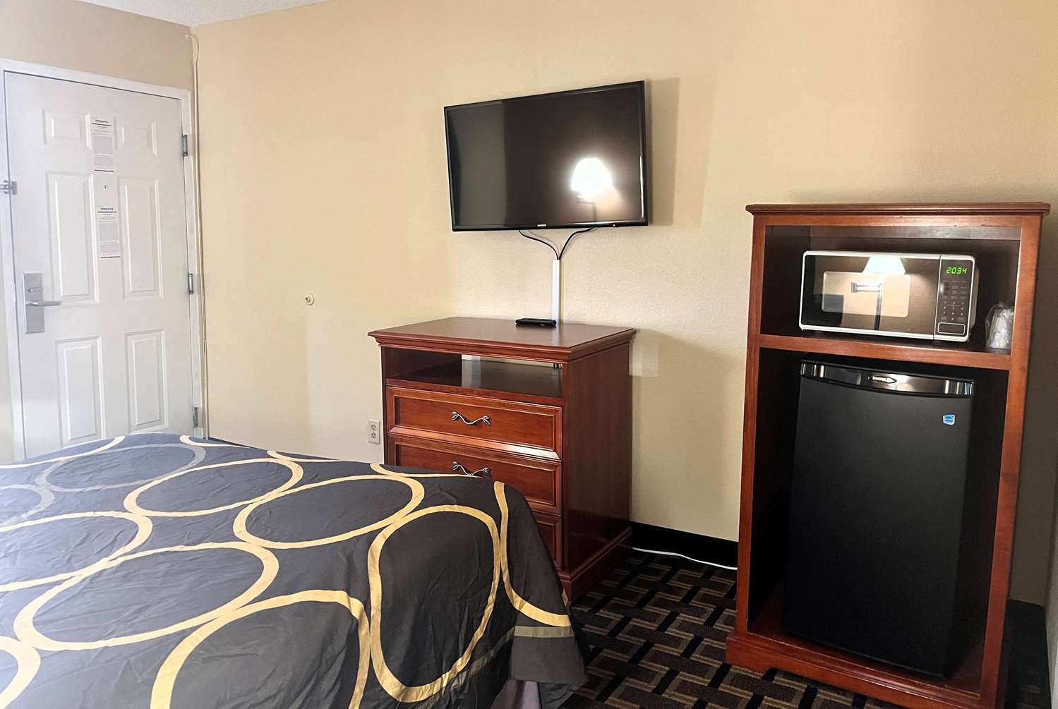 Super 8 By Wyndham Indianapolis/Ne/Castleton Area 11/15