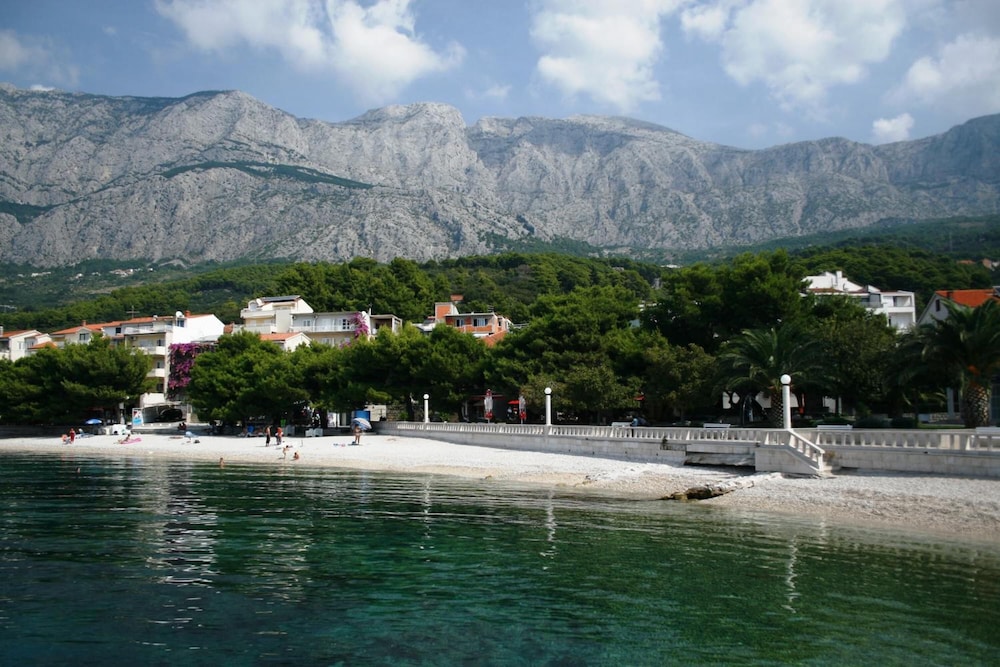 Hotel Villa Marija 63/67