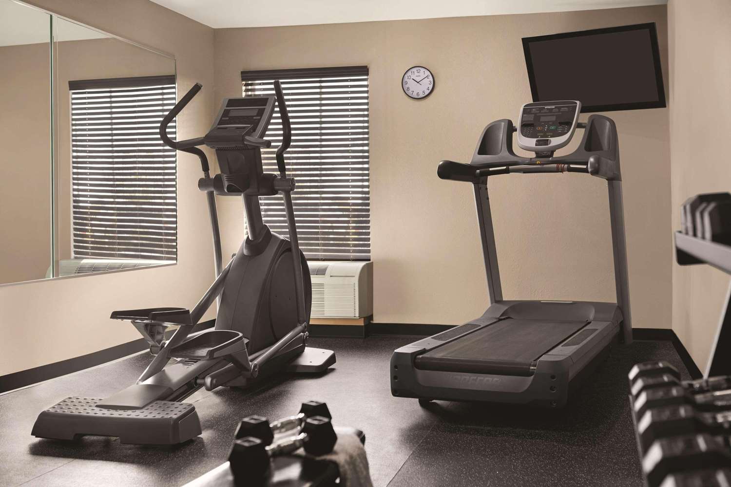 Country Inn & Suites by Radisson, Dunn I-95 6/13