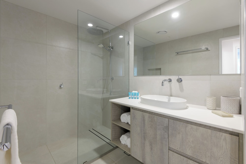 Mandalay Luxury Beachfront Apartments 57/59