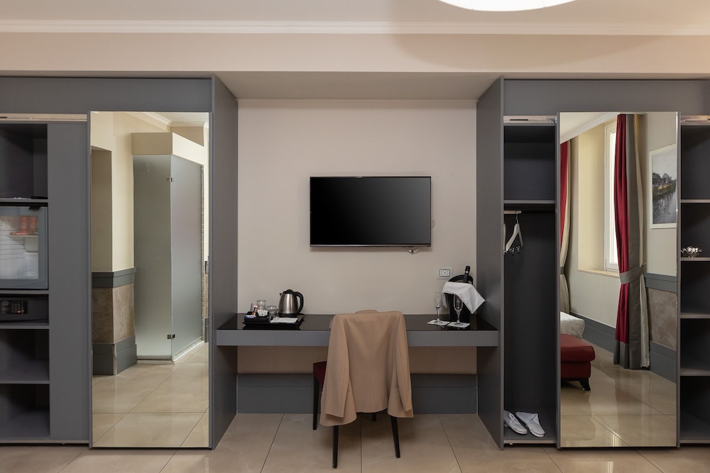 Hotel Castellino Roma 63/78