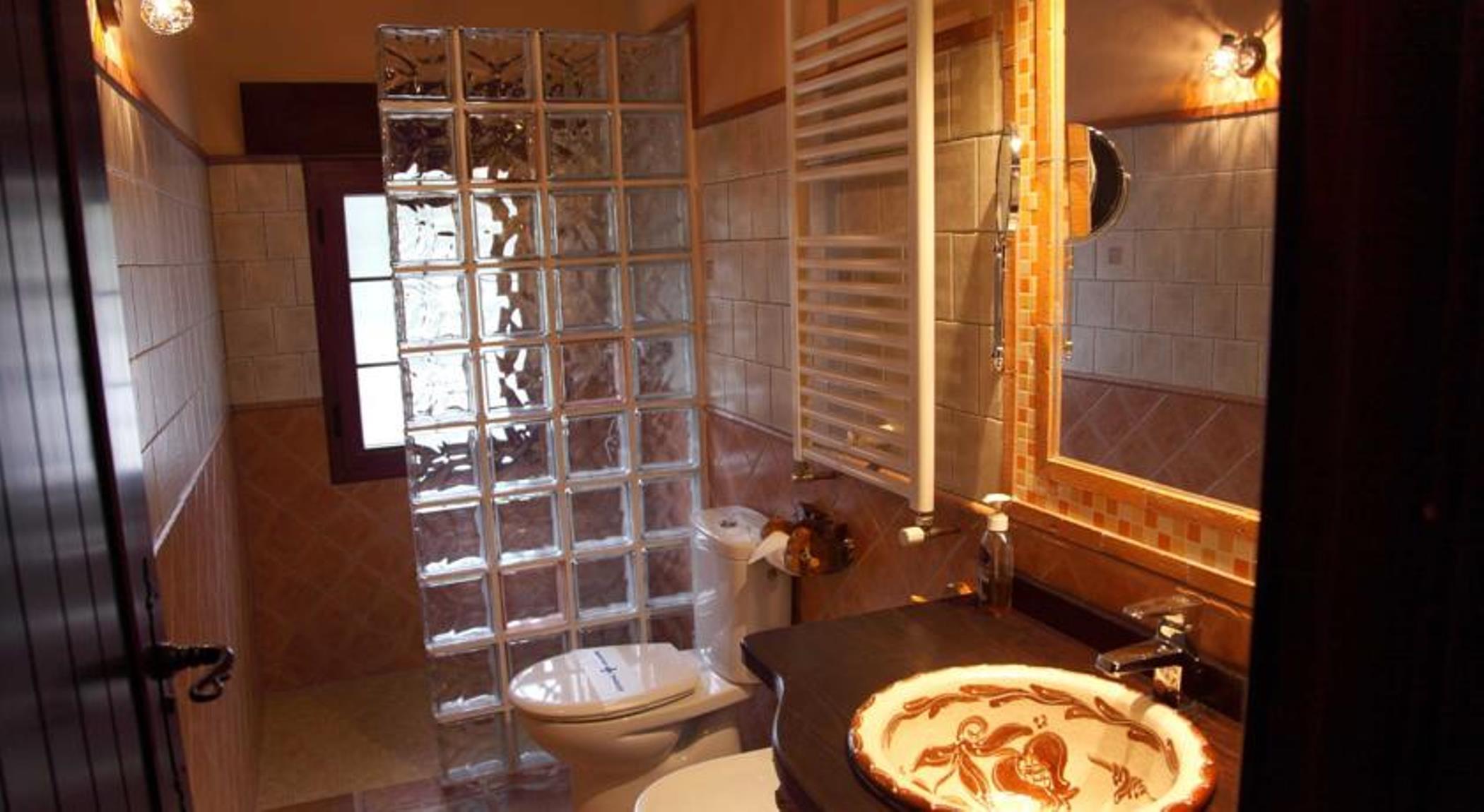 HOTEL RURAL VALLE DEL TURRILLA 42/43