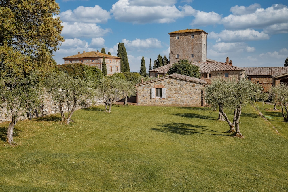 BORGO SCOPETO RELAIS 72/76