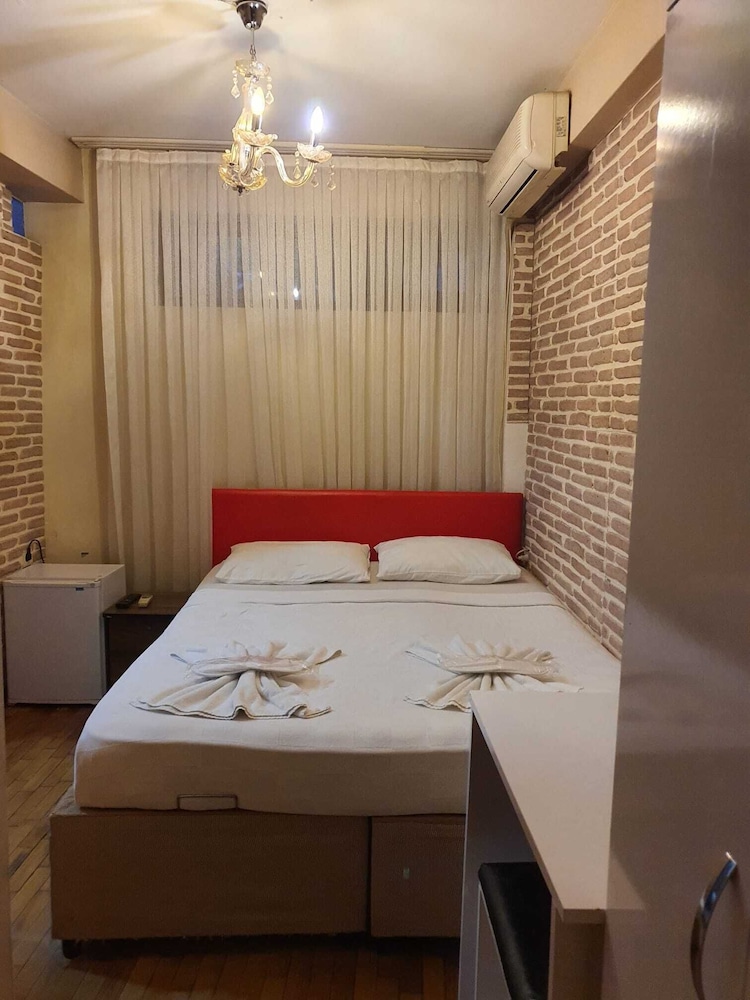 Omar Sultan Suites 13/33